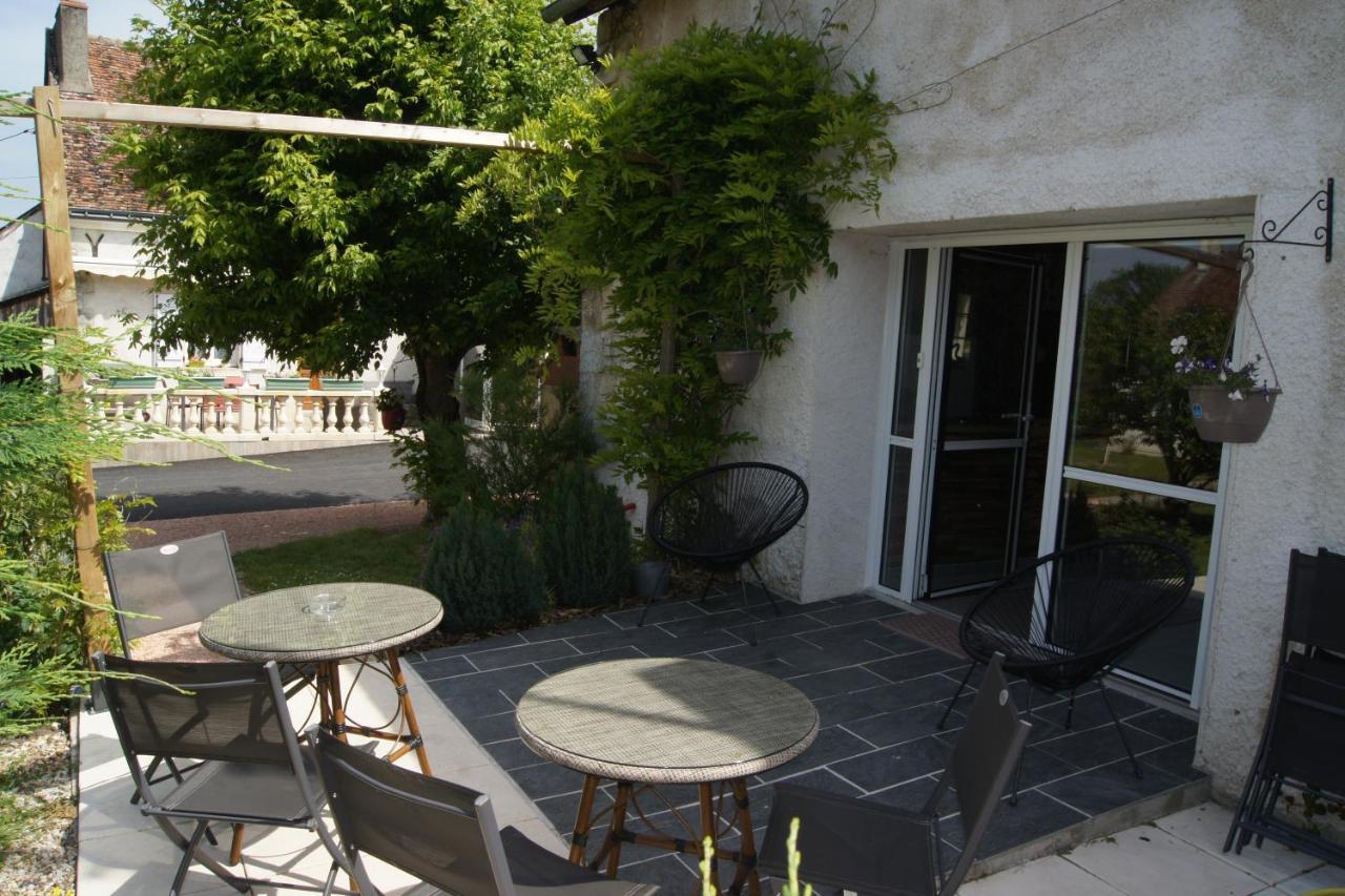 Chambres D Hotes De La Mauguiniere Neuillé-le-Lierre 外观 照片